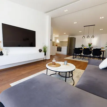 Apartment Blue Star - Sea View In Town Centre