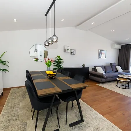 Apartment Blue Star - Sea View In Town Centre Makarska