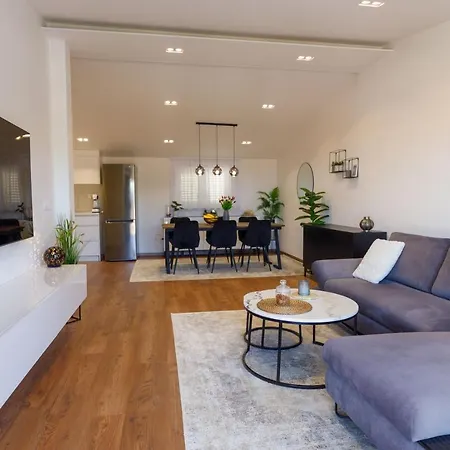 Apartment Blue Star - Sea View In Town Centre Makarska