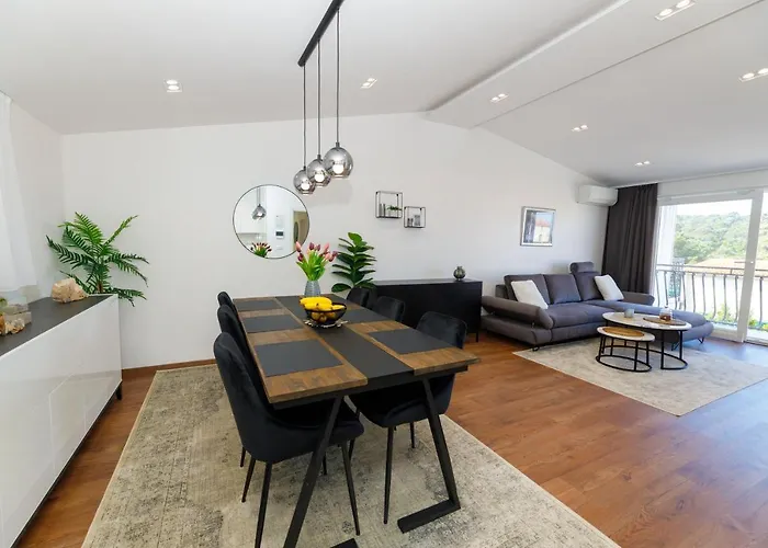 Lejlighed Blue Star - Sea View In Town Centre Makarska